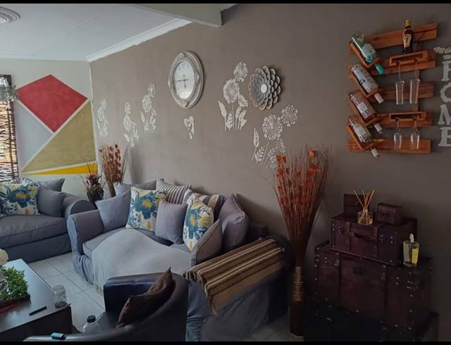 2 BEDROOM APARTMENT FOR SALE IN PRETORIA GARDENS